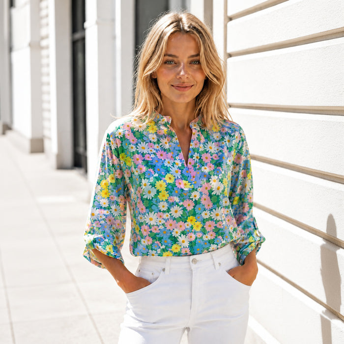 50262 – Daisy Floral V-Neck top with 3/4 Sleeves