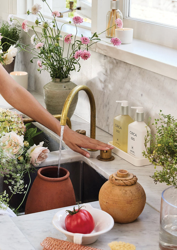 Circa Circa Hand Wash Jasmine & Magnolia 450ml