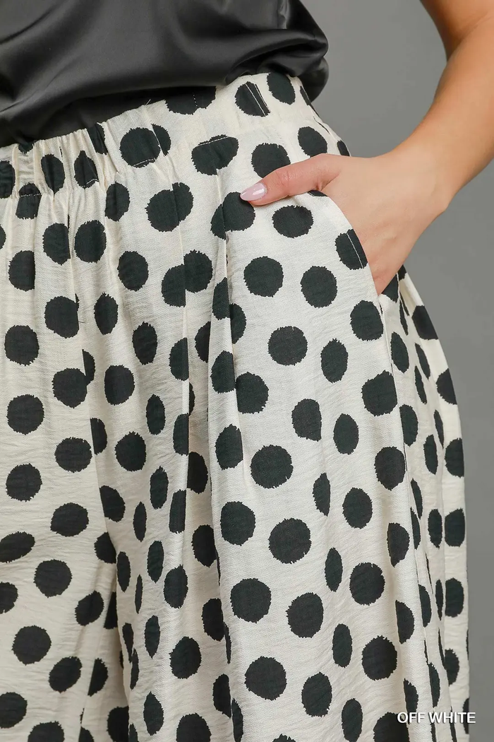 Classic Charm Polka Dot Wide Leg Pants 🤍🖤 2