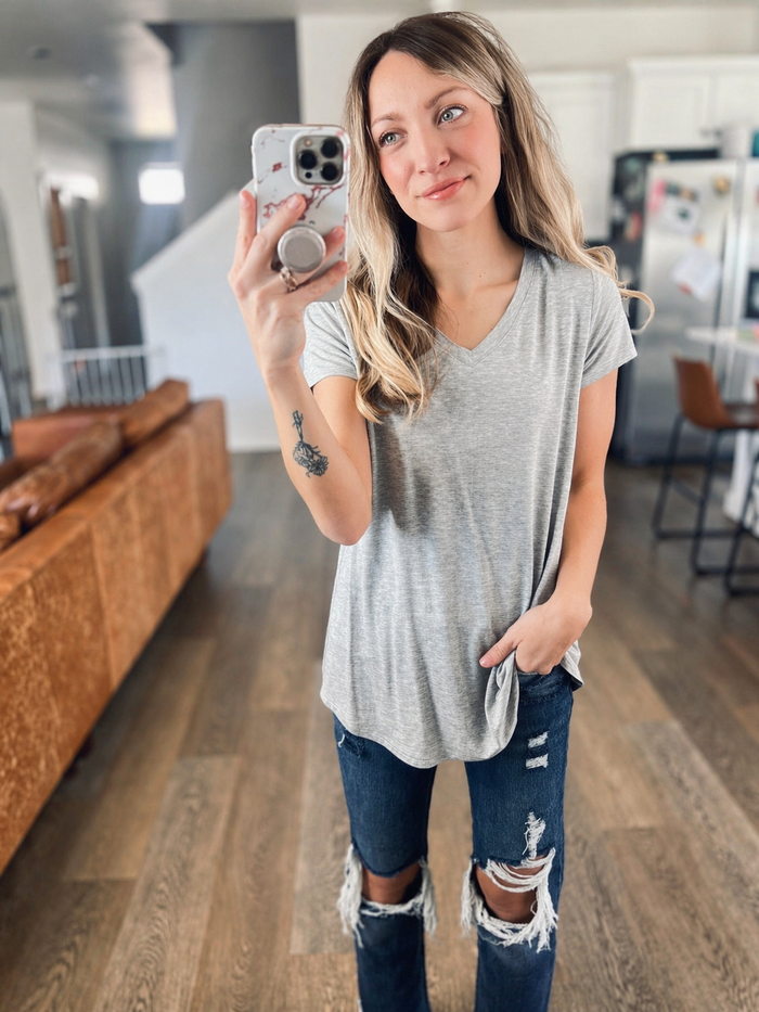 Effortless Short Sleeve V-neck Tee in Heather Grey
