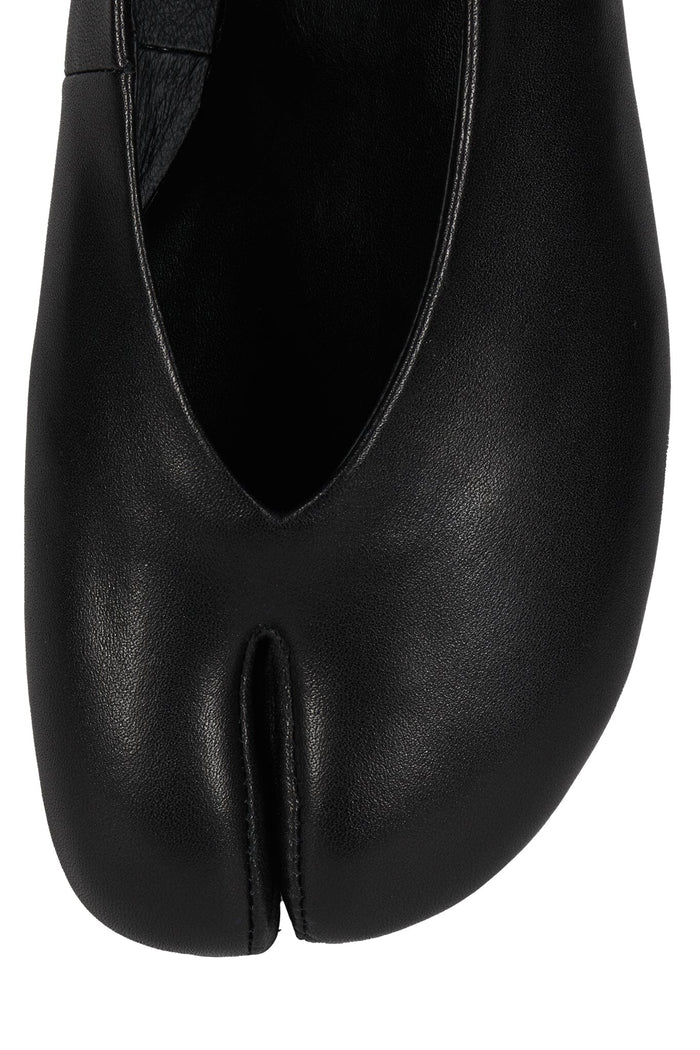 EQUINA Black 4