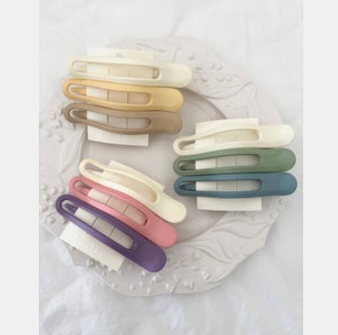 Everyday Matte Oval Hair Clips (DAGA)