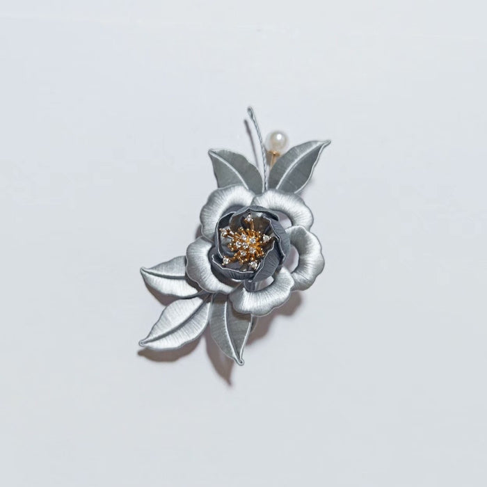 Handmade Chanhua Ink Camellia Brooch - Silver Grey with Gold Center