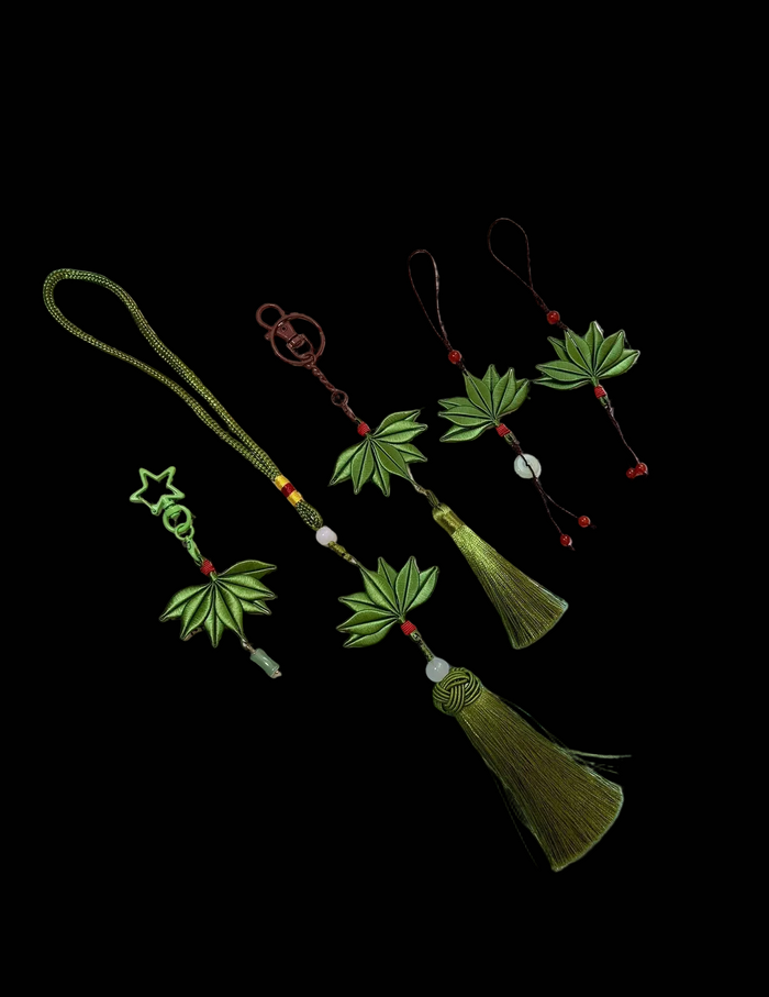 Handmade Chanhua Yuzu Leaf Hanging Charm - Thread Leaf Tassel Pendant