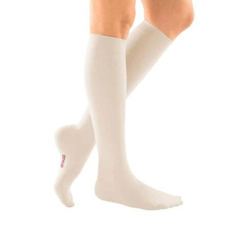 Medi Comfort Calf Knee High 15-20mmHg - Compression Level: Moderate 15-20 MmHg - Unisex - Calf