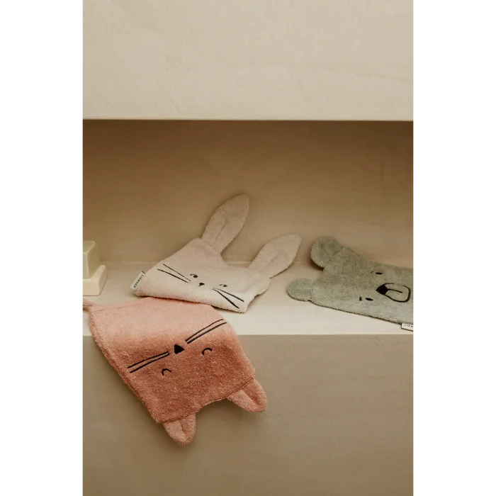 Liewood - Organic Cotton Wash Cloth - Set of 3 - Sylvester - Dove Blue Mix - Lifestyle Cut 2