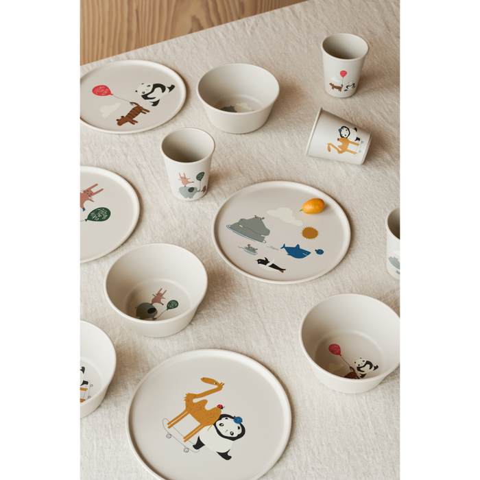 Liewood - Plates - Remco - Set Of 4 - Around The World/Sandy - Lifestyle Cut