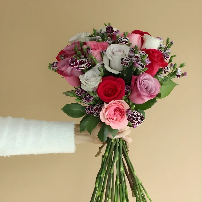 Love Is Alive Valentine Flower Bouquet Hand - Image