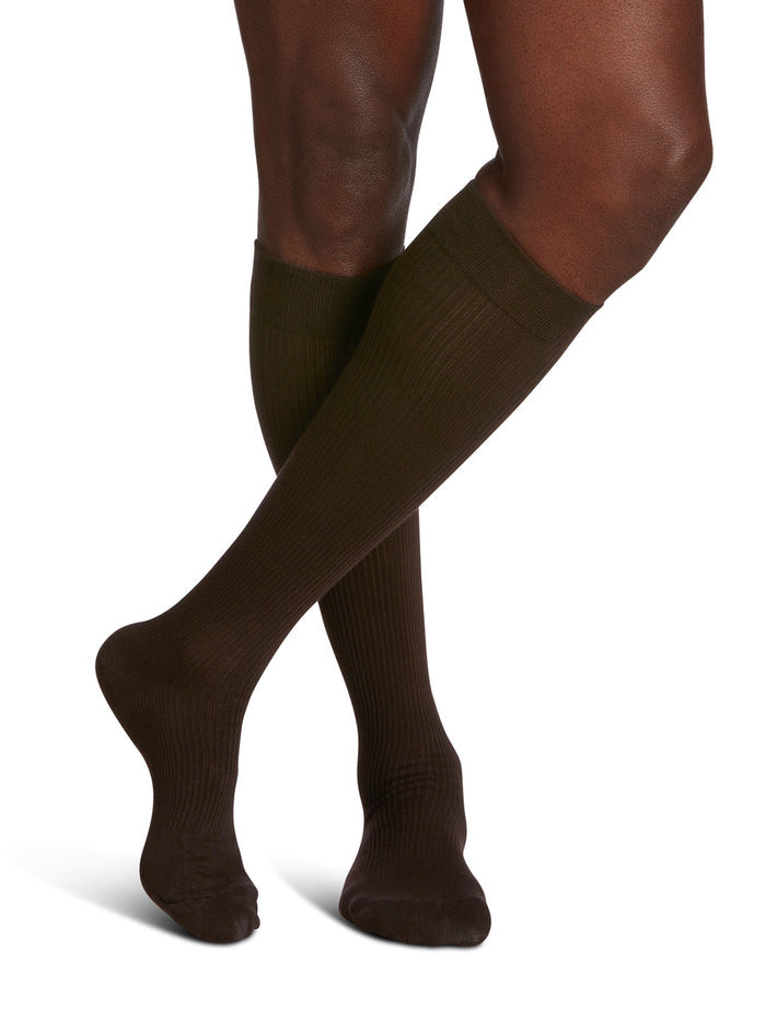 Sigvaris Men's Casual Cotton Knee High 15-20mmHg - Compression Level: Moderate 15-20 MmHg - Male - Knee
