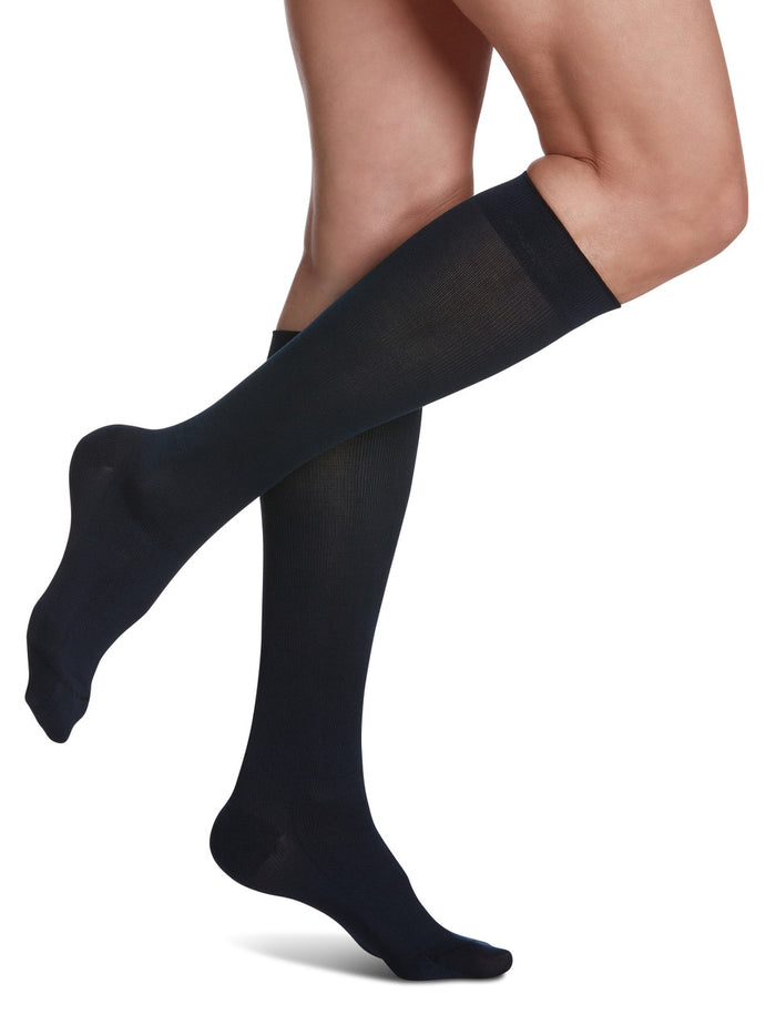 Sigvaris Women's Sea Island Cotton Knee High 15-20mmHg - Compression Level: Moderate 15-20 MmHg - Unisex - Knee