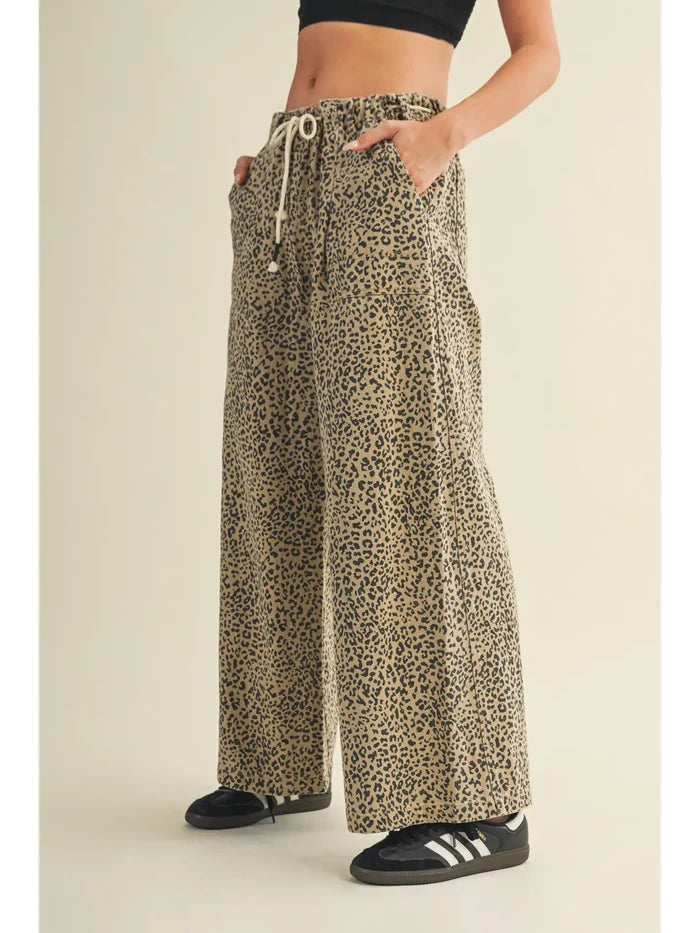 Spotted Print Drawstring Wide-Leg Trouser