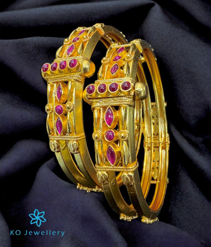 The Madhana Silver Coorgi 2 layer Bracelet-Single (Size 2.2/2.4/2.6/2.8) (Red)